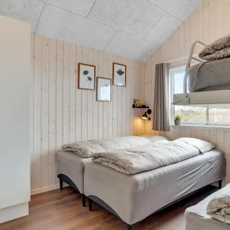 Villavilla 546 - Hostrup Strand, Limfjorden * Spottrup
