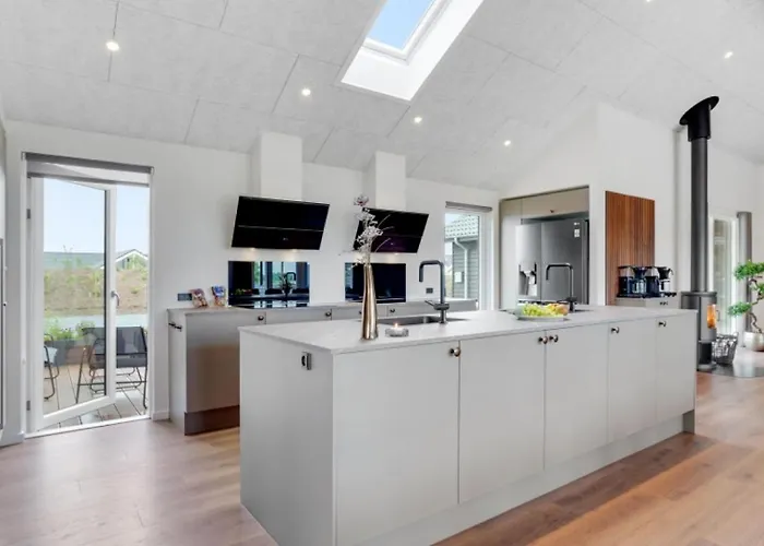 Villavilla 546 - Hostrup Strand, Limfjorden * Spottrup