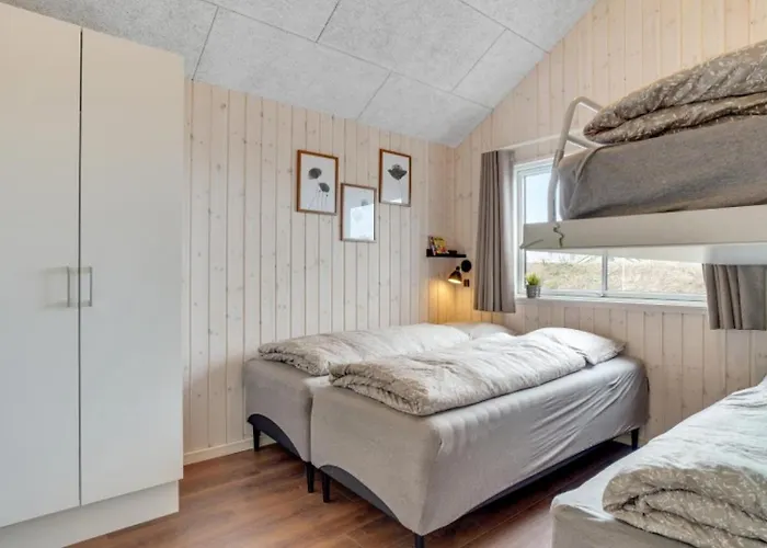 Villavilla 546 - Hostrup Strand, Limfjorden * Spottrup